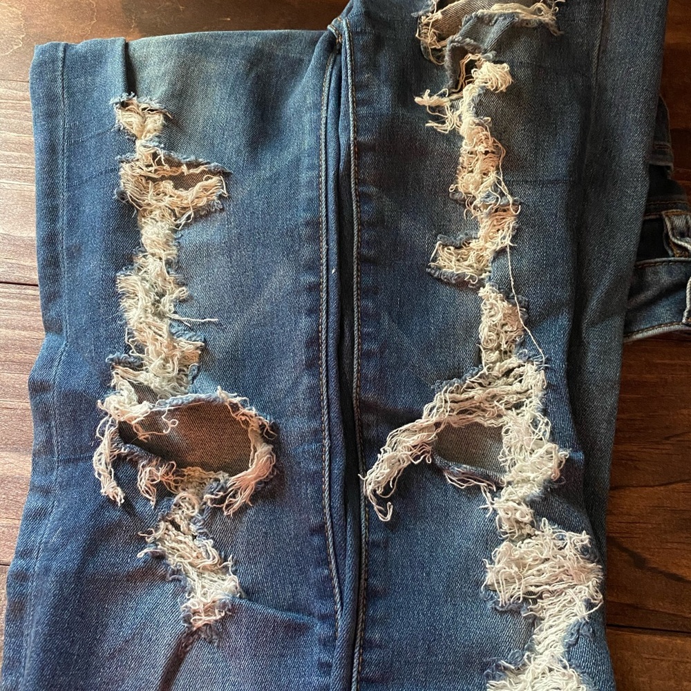 Ripped medium wash American Eagle jeans